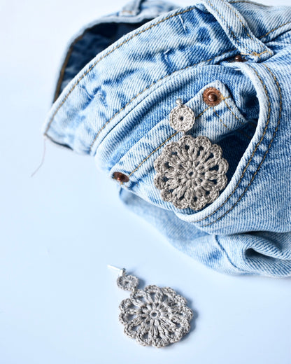 Linen Rosette