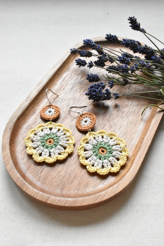 Sun-Kissed Rosette